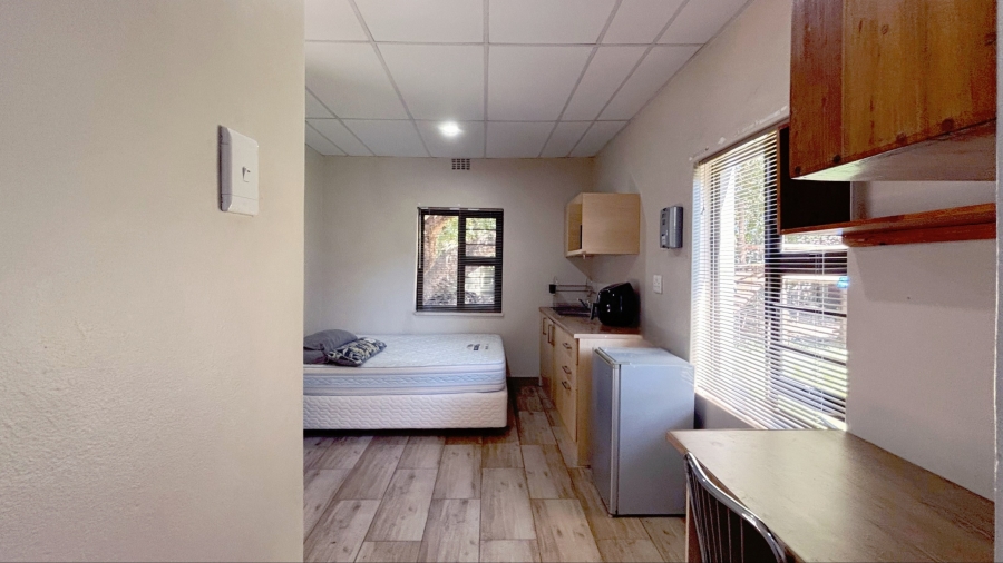 To Let 1 Bedroom Property for Rent in Park West Free State